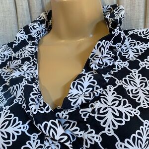 Black and White Patterned Women's Top